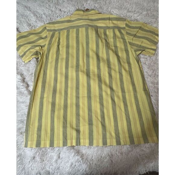 Weekendz off short sleeve button up with zipper pocket yellow stripe  shirt L - Picture 4 of 5